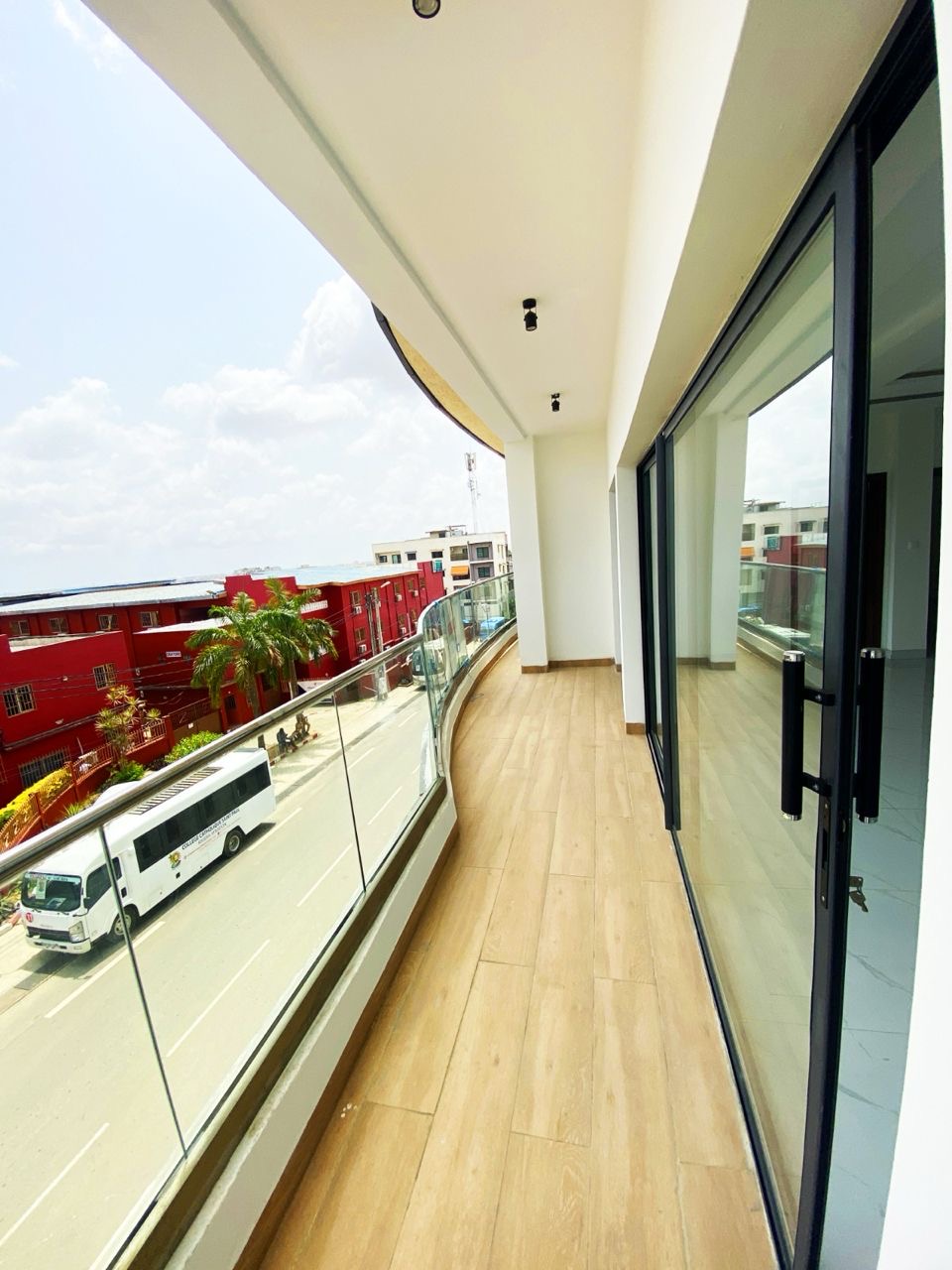 61a4a7cb-5d58-45f8-80d2-81c75dd4d765