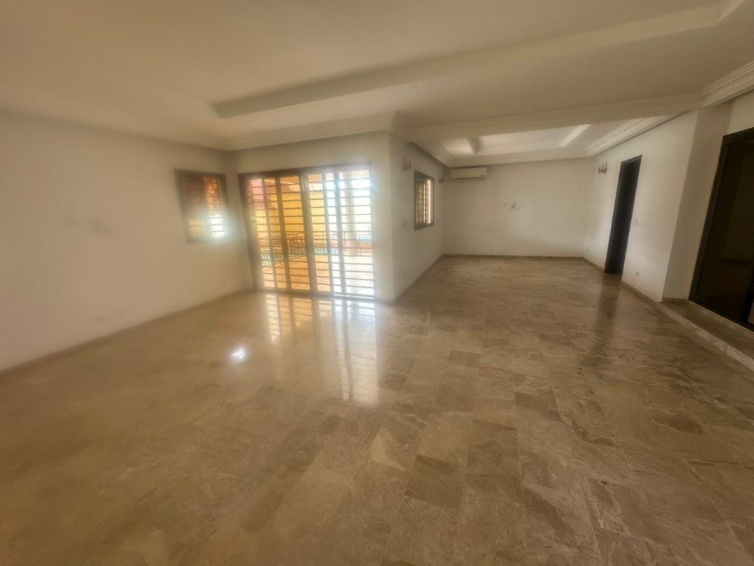 00738b76-36fd-4ea4-a456-9e7165d74e27