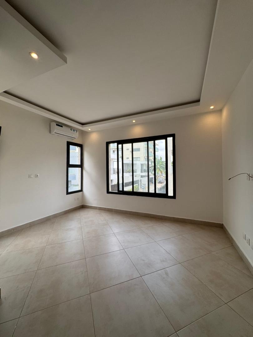 68abd8fd-1326-4700-8fff-723c49dc7572